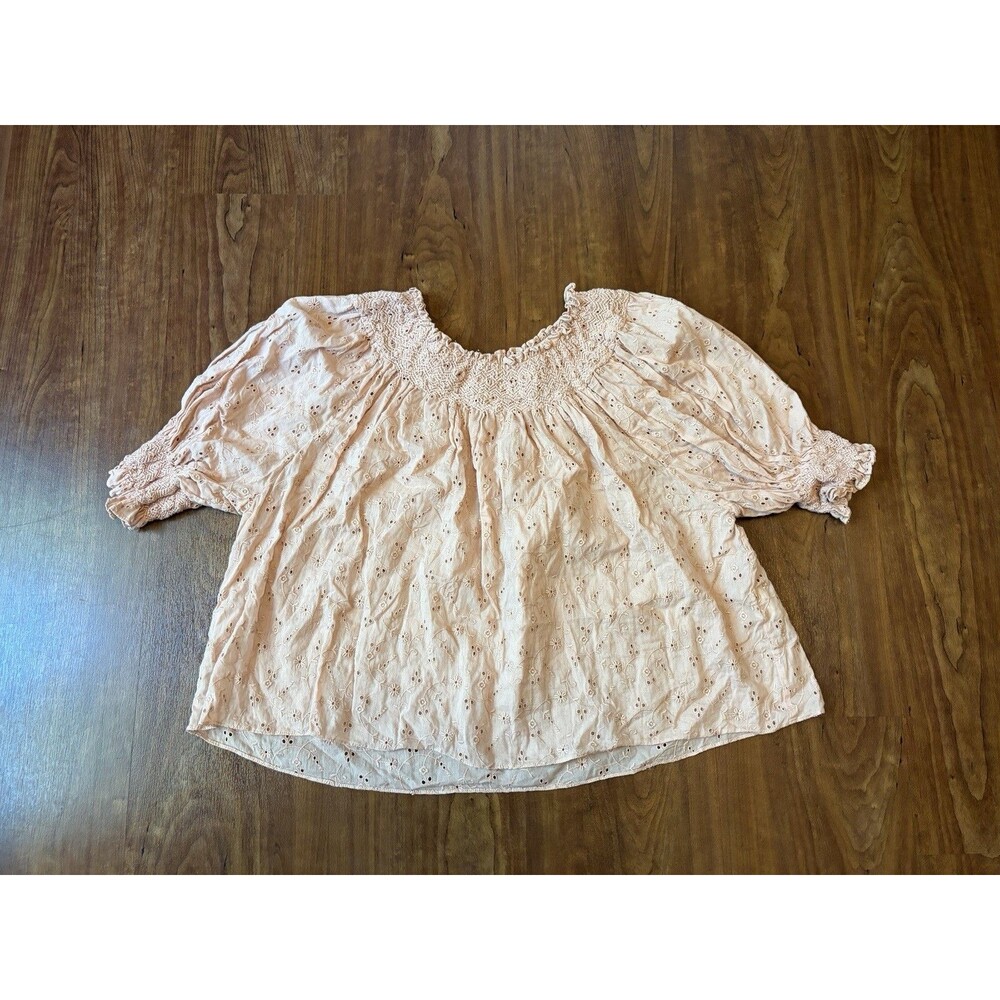 Doen Women's Pink Eyelet Floral Cropped Top Small Cottagecore Smocked